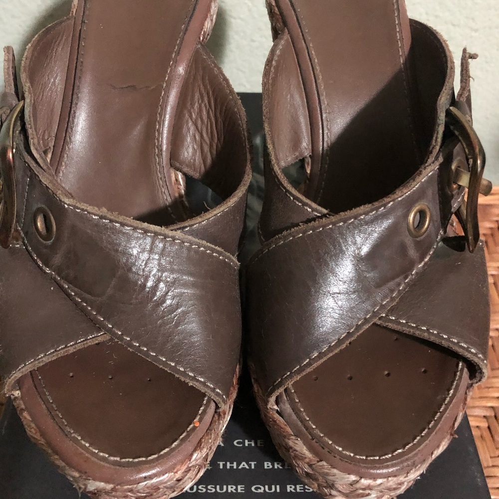 Shoes - Picture 4 of 8